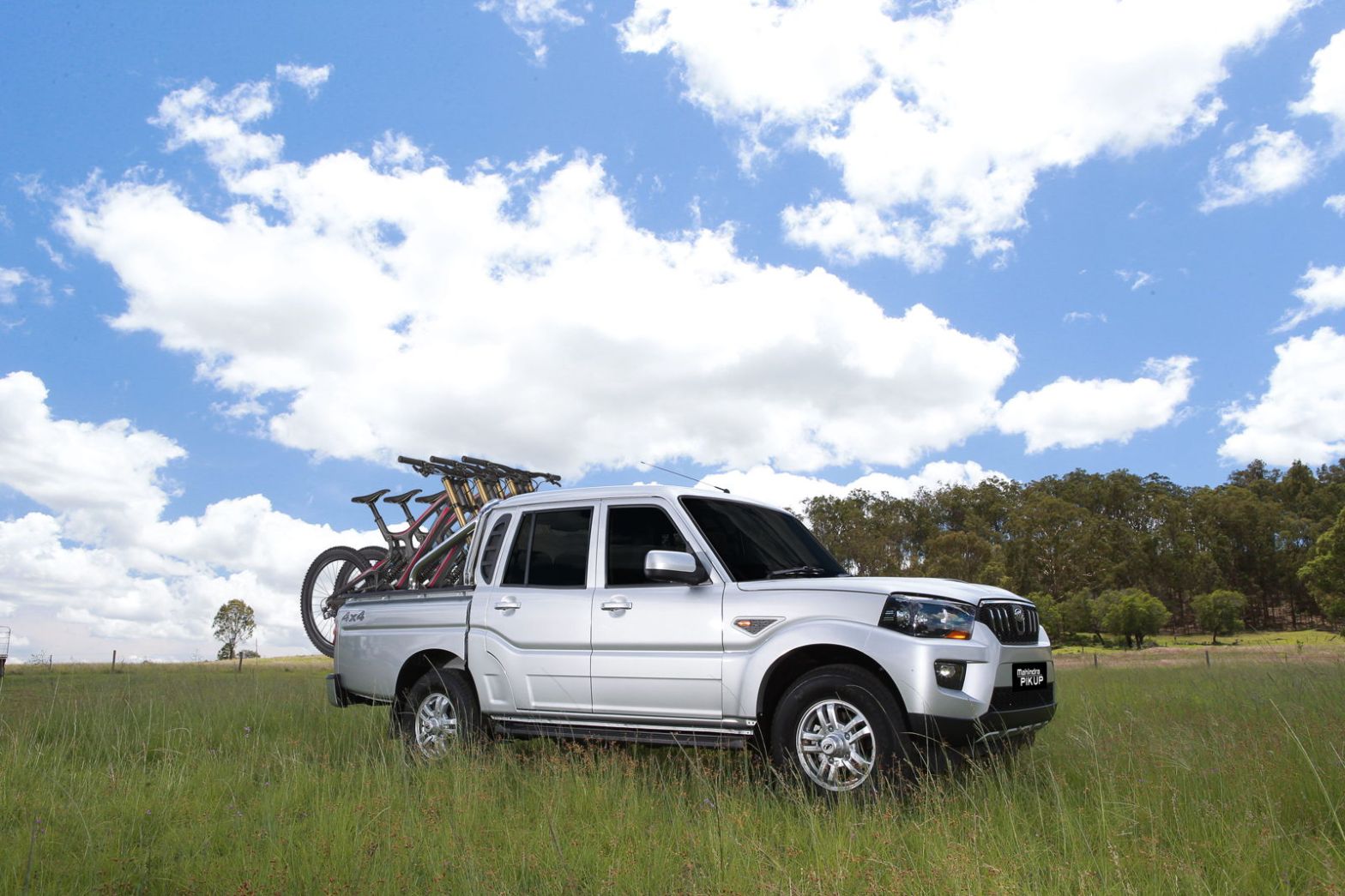 mobil pickup terbaru